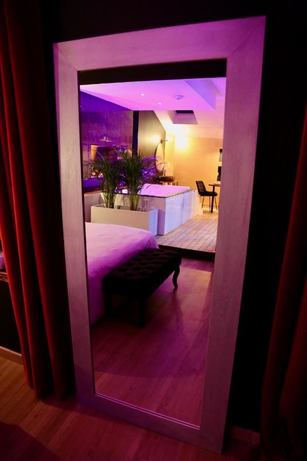 Love Room Gold - Les Delices Rooms Анже Экстерьер фото